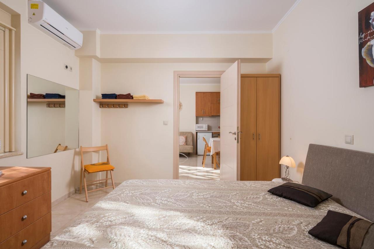 Apartament Luxury Coastal Retreat, Mountain View Balcony With Palm Trees & Parking Chania  Zewnętrze zdjęcie