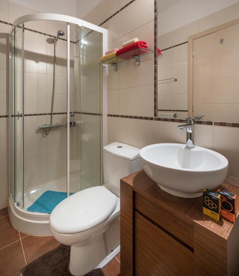 Apartament Luxury Coastal Retreat, Mountain View Balcony With Palm Trees & Parking Chania  Zewnętrze zdjęcie